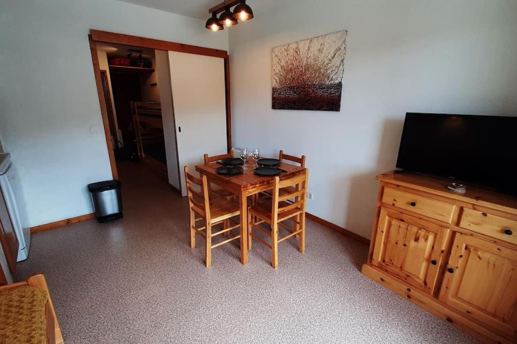 Superbe Appartement La Joue Du Loup Centre, 6 Personnes, Avec Parking Prive Saint-Étienne-en-Dévoluy Kültér fotó